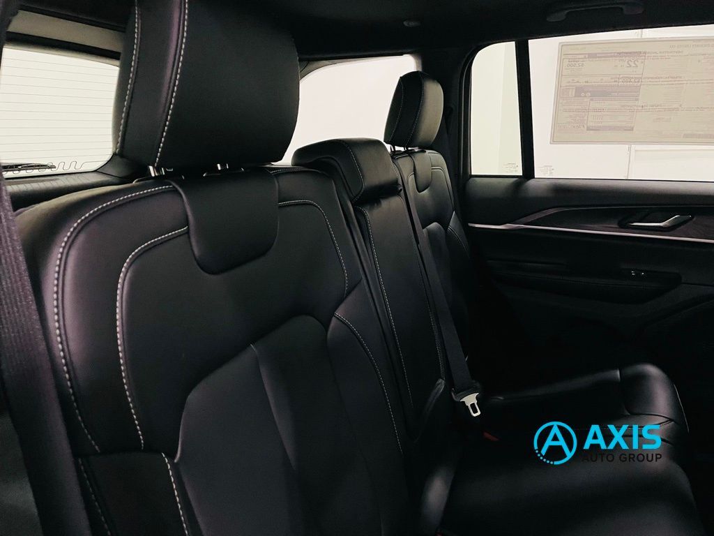 2025 Jeep Grand Cherokee Limited Jersey City NJ