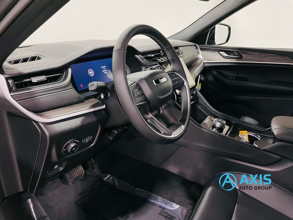 2025 Jeep Grand Cherokee Limited Jersey City NJ