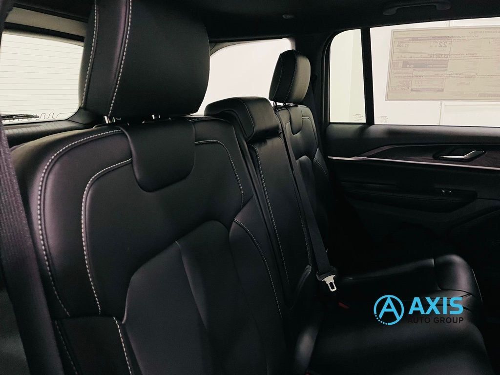 2025 Jeep Grand Cherokee Limited Jersey City NJ