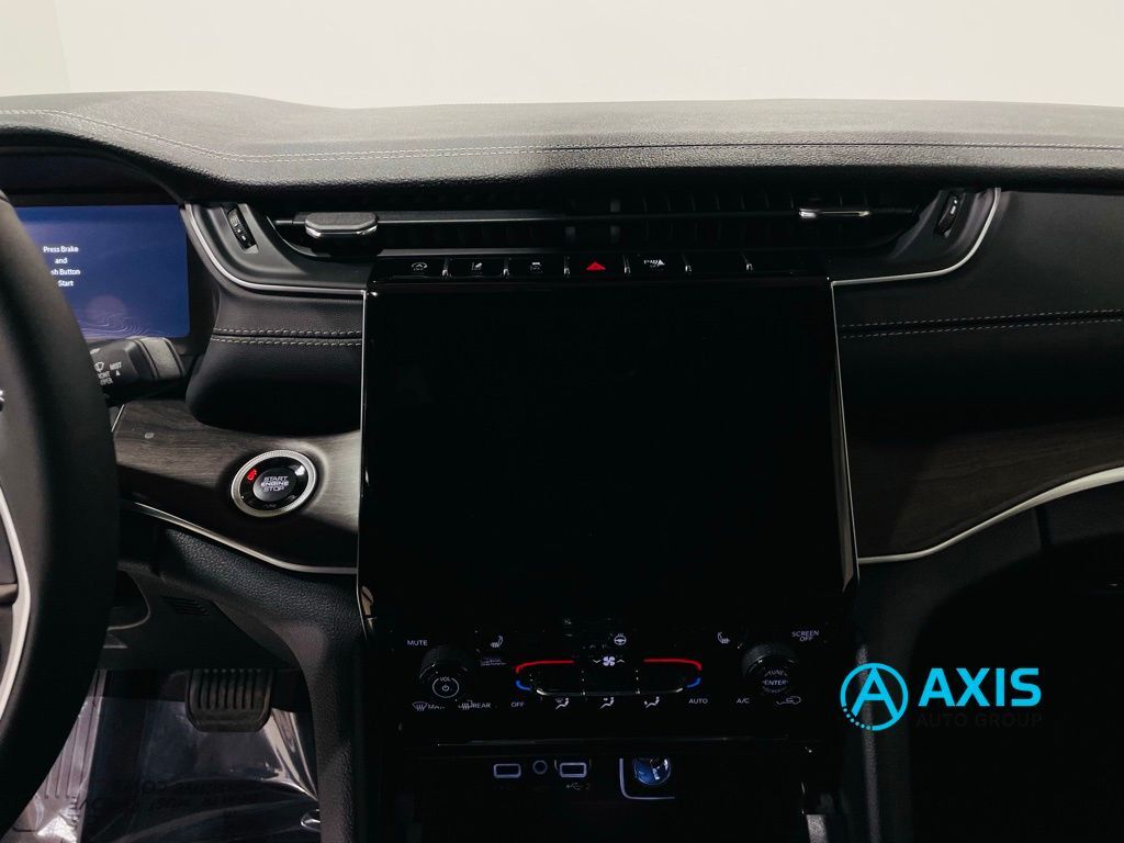 2025 Jeep Grand Cherokee Limited Jersey City NJ