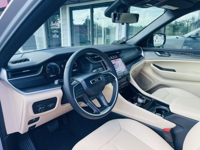 2025 Jeep Grand Cherokee Limited Marshfield MA