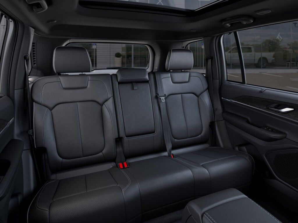 2025 Jeep Grand Cherokee Limited Owego NY