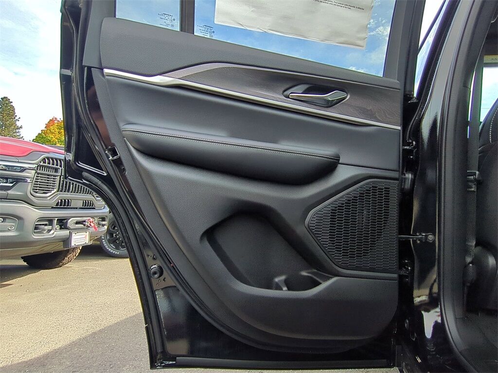 2025 Jeep Grand Cherokee Limited Gresham OR