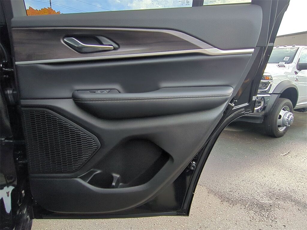 2025 Jeep Grand Cherokee Limited Gresham OR