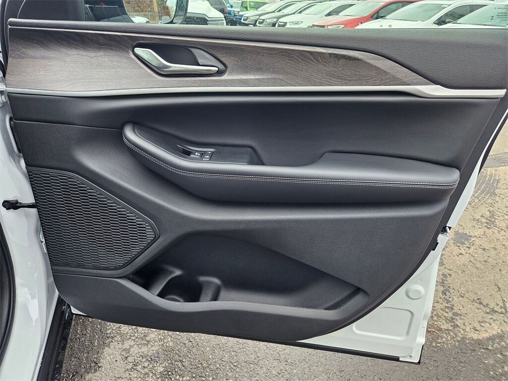 2025 Jeep Grand Cherokee Limited Gresham OR