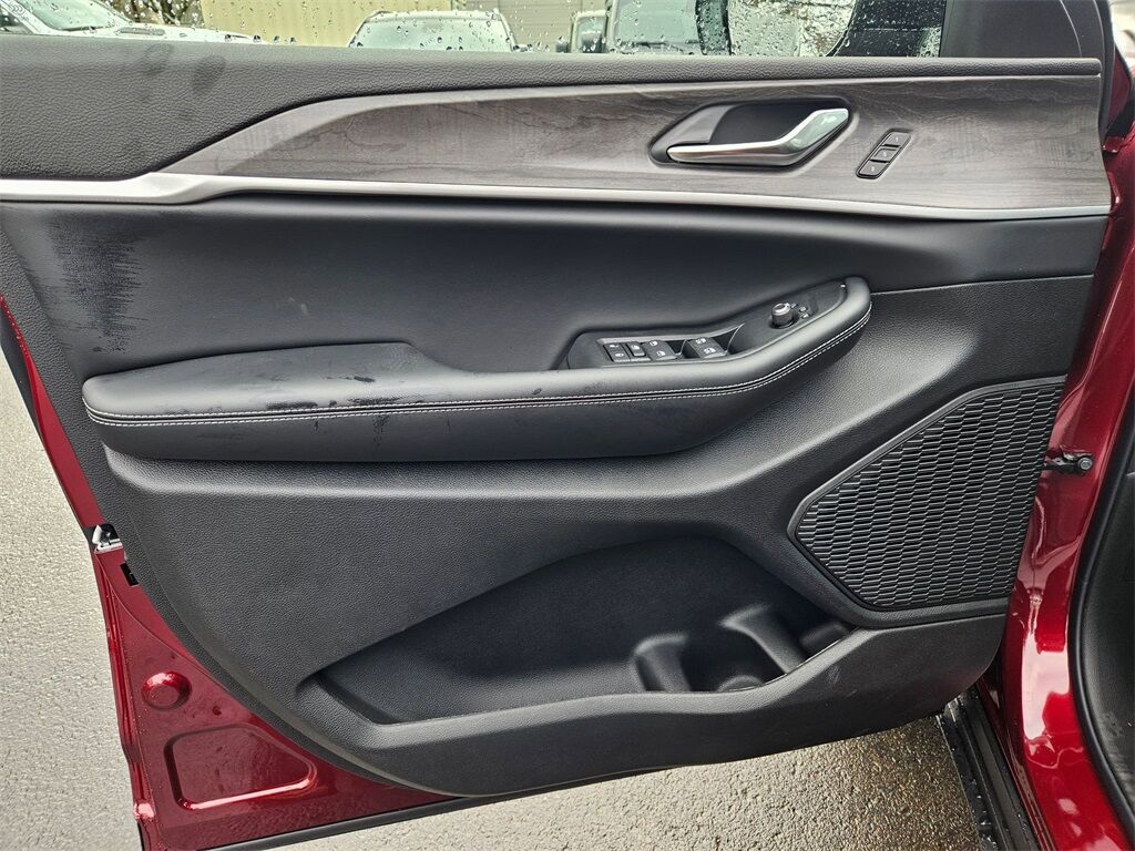 2025 Jeep Grand Cherokee Limited Gresham OR