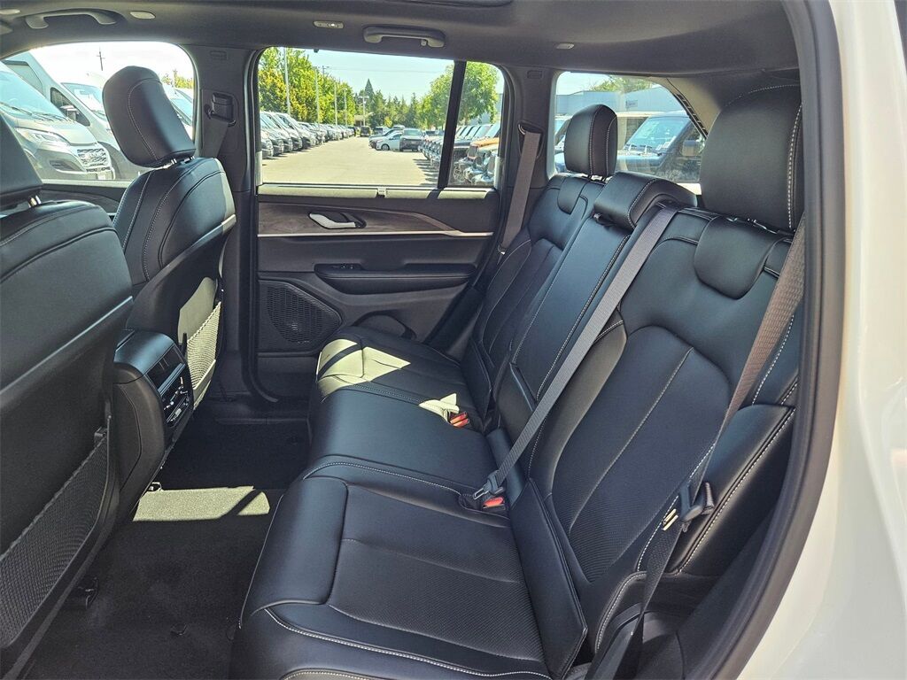 2025 Jeep Grand Cherokee Limited Gresham OR