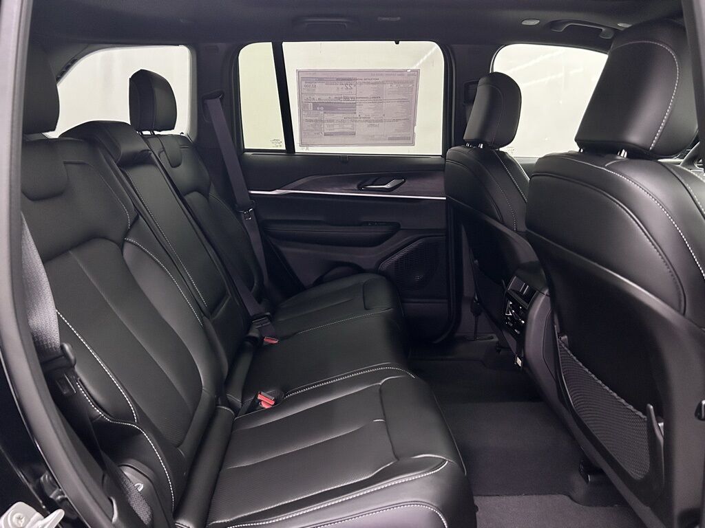 2025 Jeep Grand Cherokee Limited Portland OR