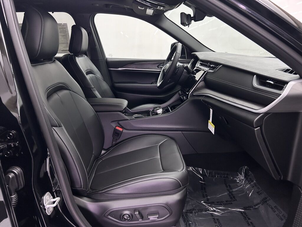 2025 Jeep Grand Cherokee Limited Portland OR