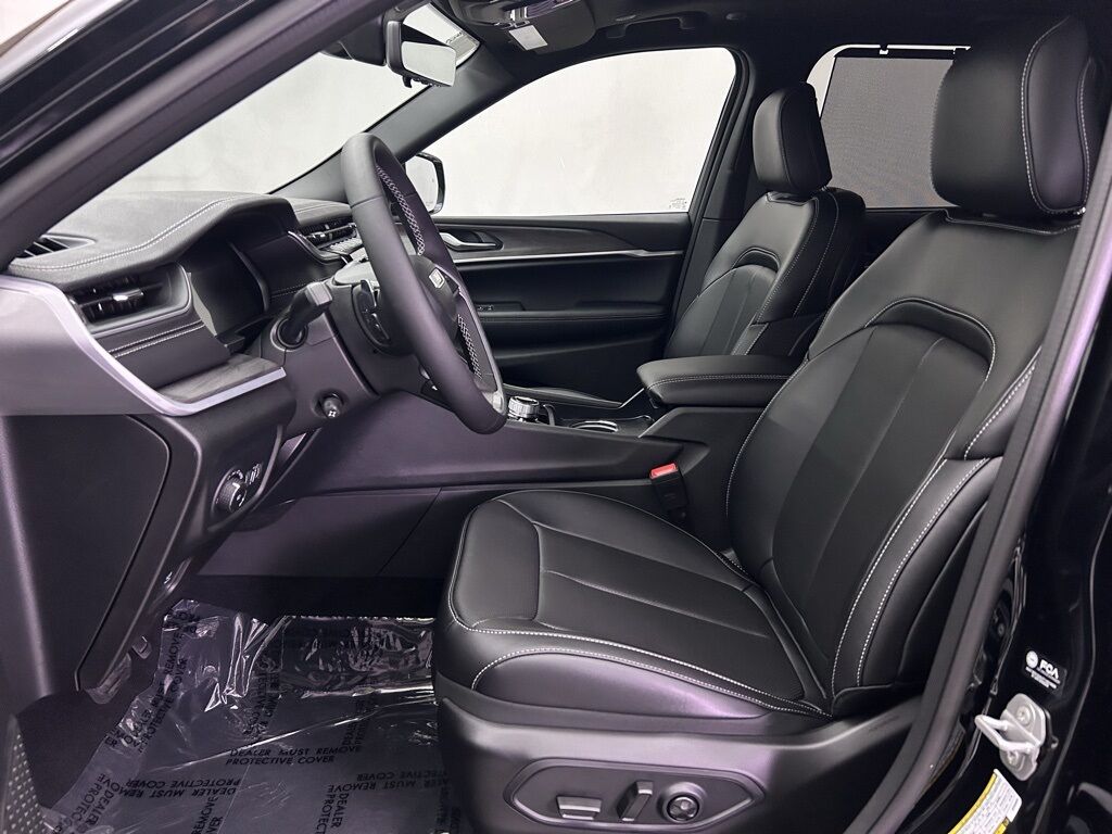 2025 Jeep Grand Cherokee Limited Portland OR