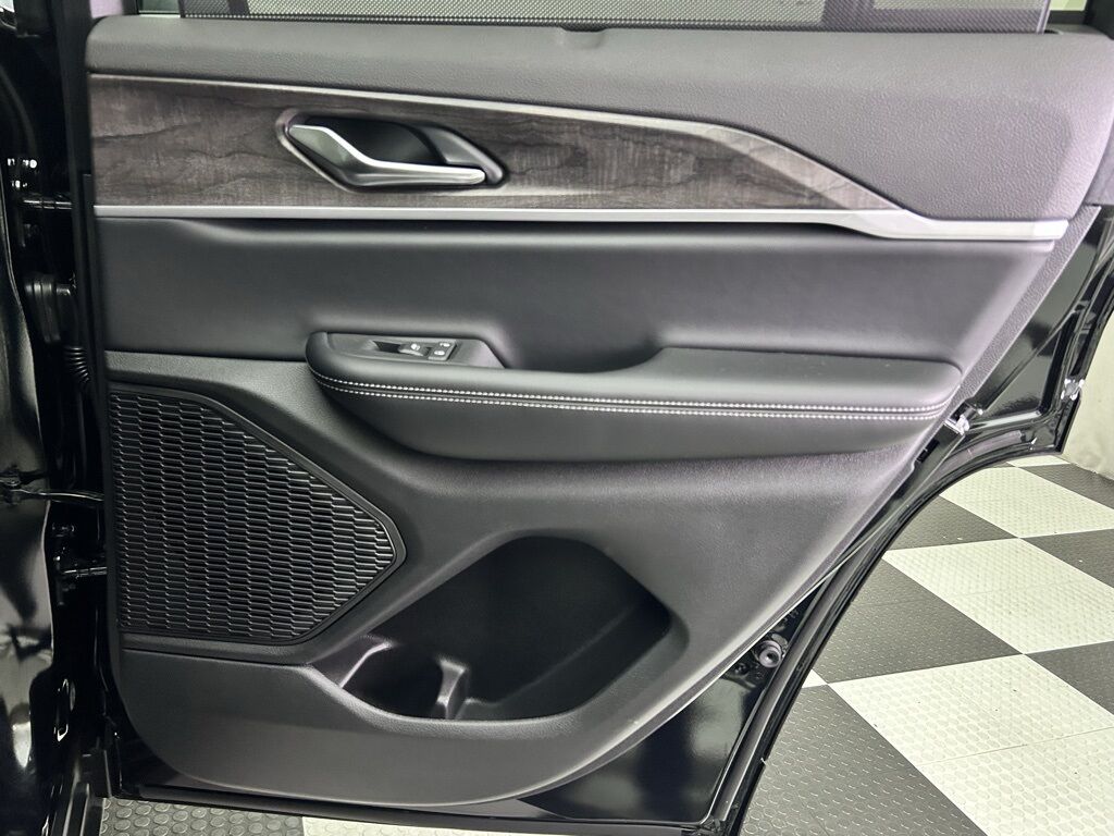 2025 Jeep Grand Cherokee Limited Portland OR