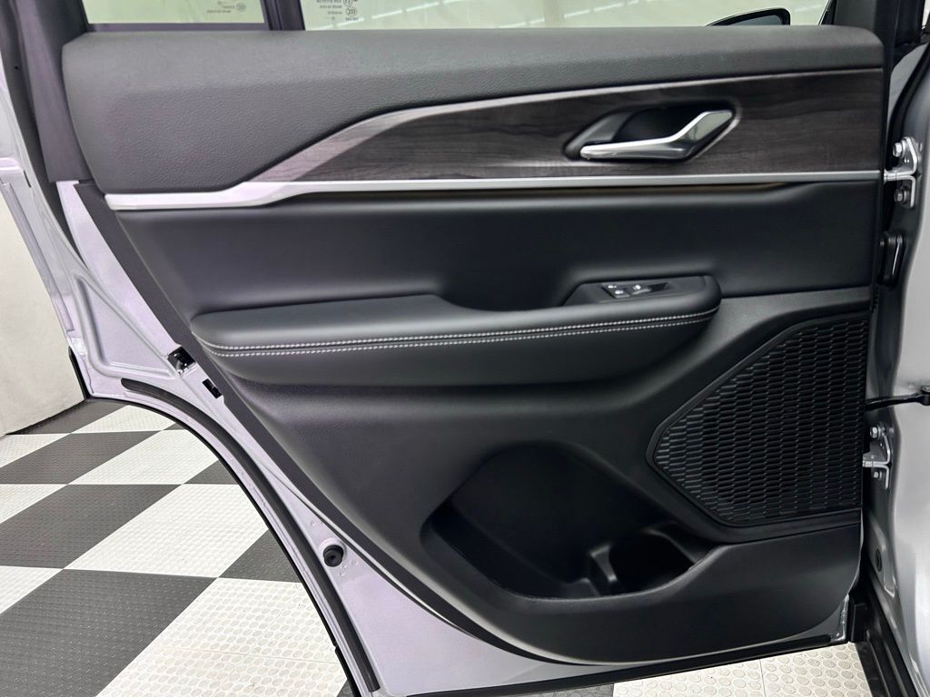 2025 Jeep Grand Cherokee Limited Portland OR