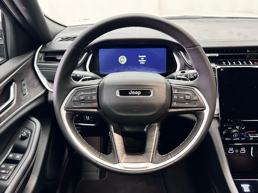 2025 Jeep Grand Cherokee Limited Portland OR