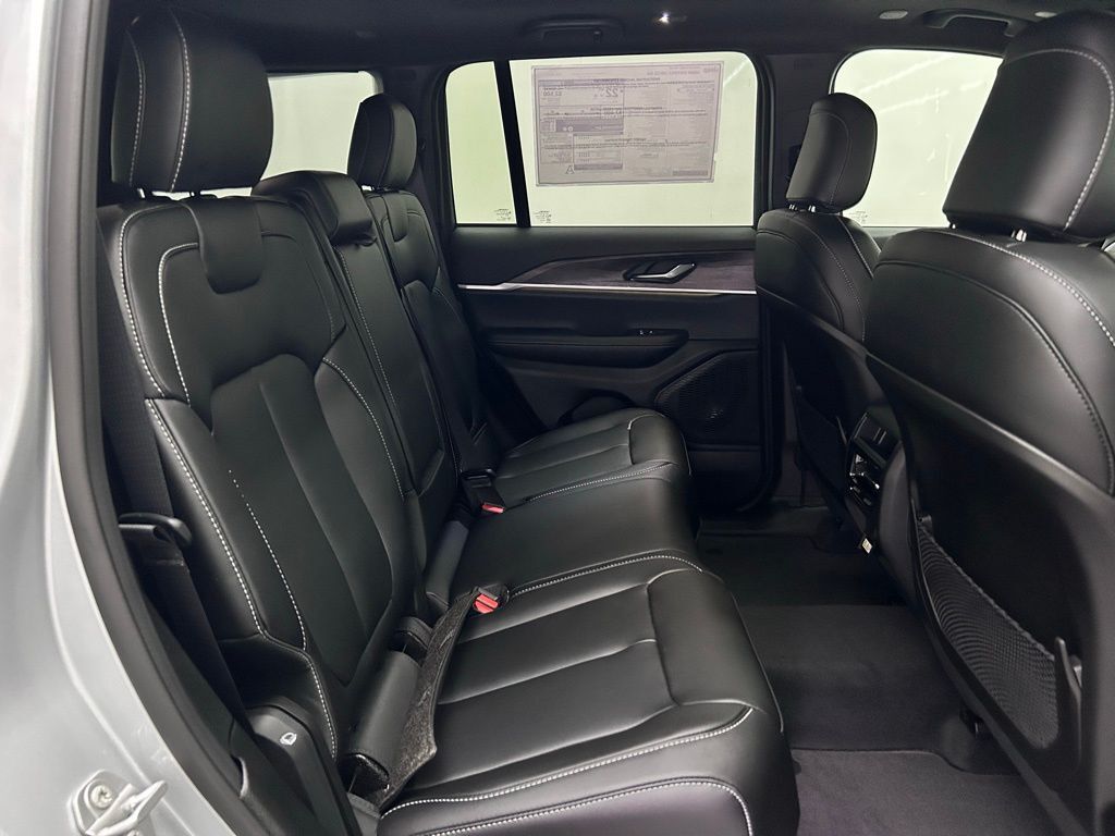 2025 Jeep Grand Cherokee Limited Portland OR