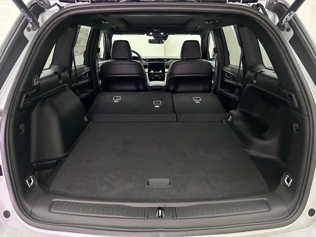 2025 Jeep Grand Cherokee Limited Portland OR