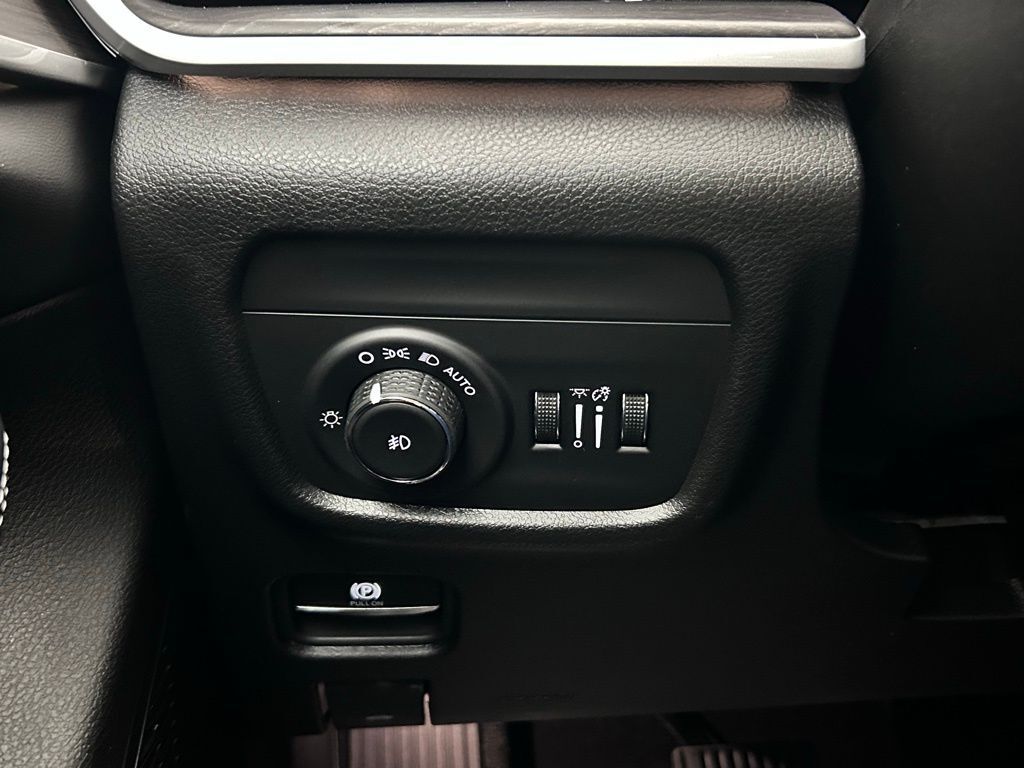 2025 Jeep Grand Cherokee Limited Portland OR