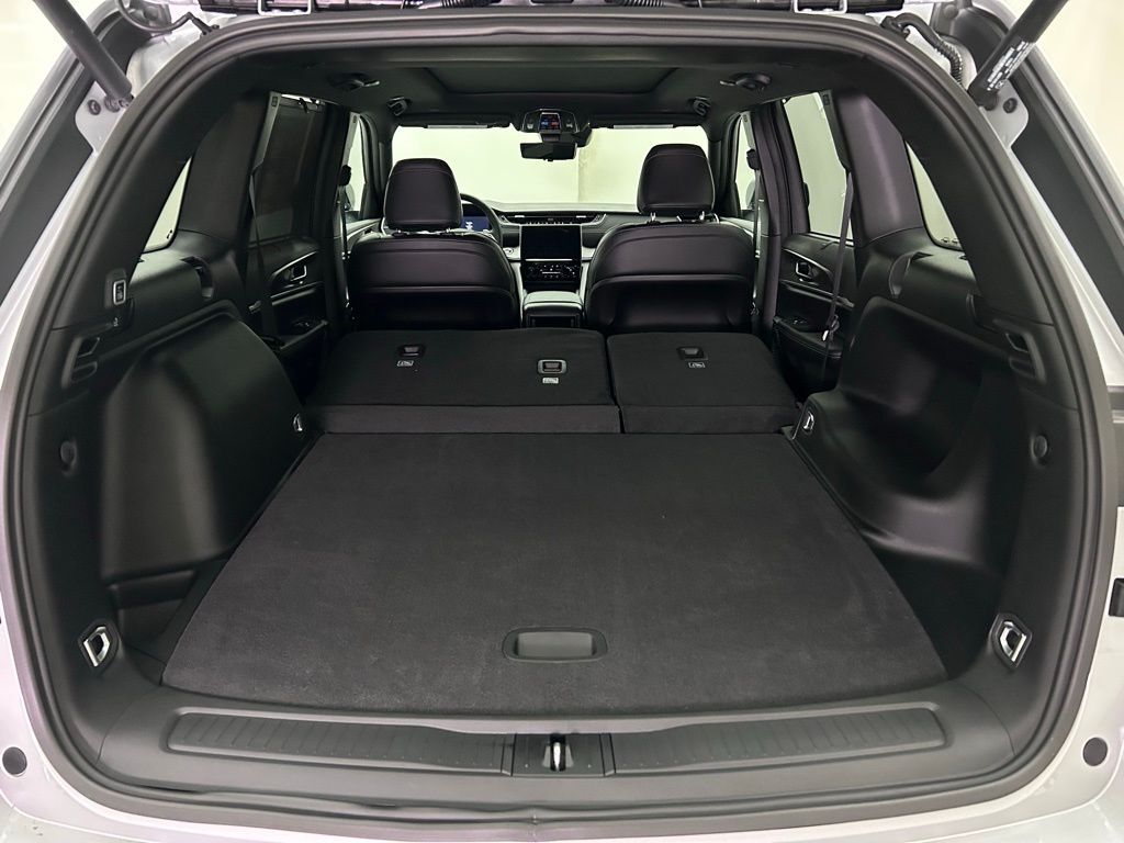 2025 Jeep Grand Cherokee Limited Portland OR