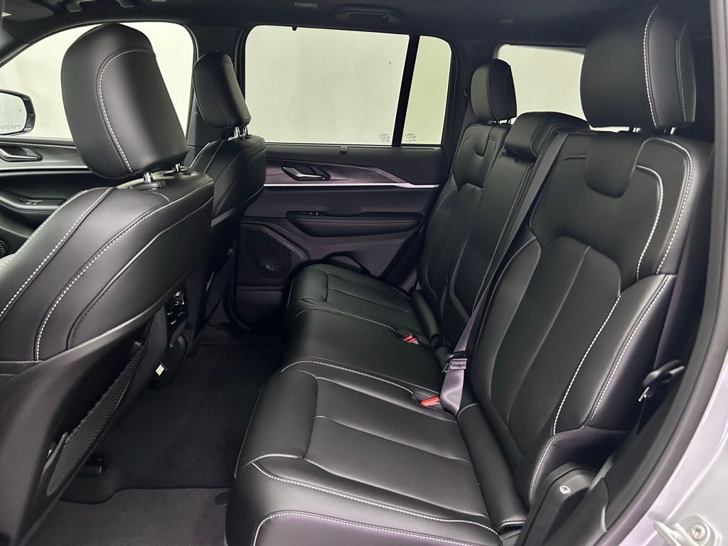 2025 Jeep Grand Cherokee Limited Portland OR