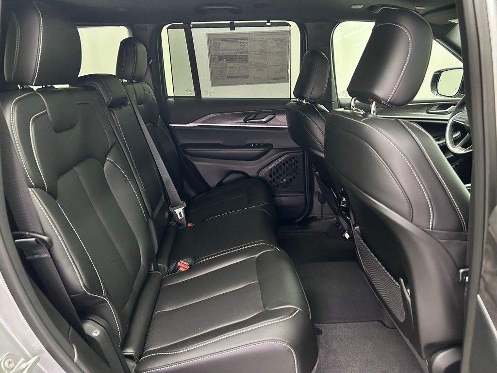 2025 Jeep Grand Cherokee Limited Portland OR