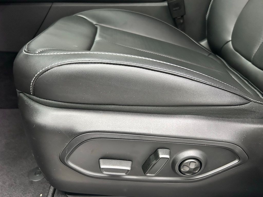 2025 Jeep Grand Cherokee Limited Portland OR