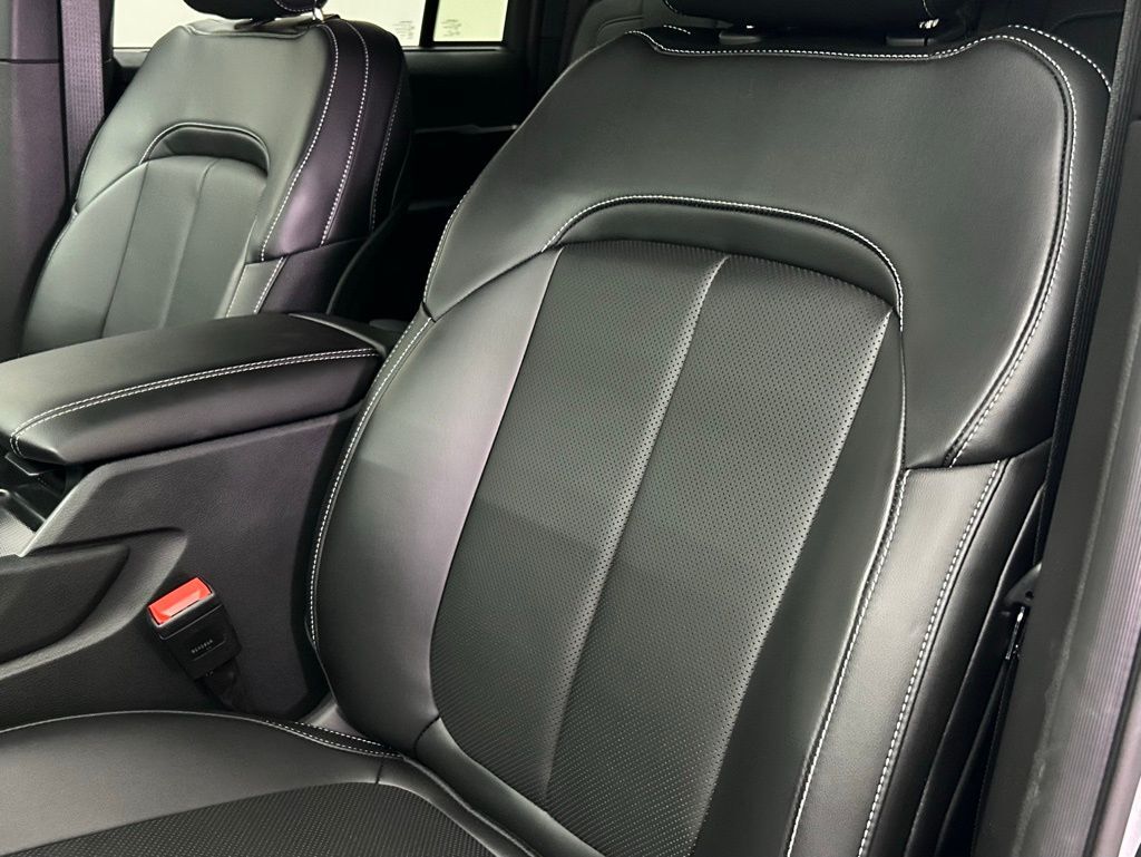 2025 Jeep Grand Cherokee Limited Portland OR