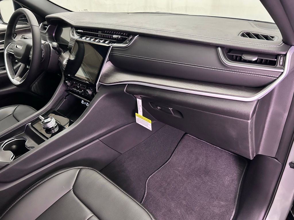 2025 Jeep Grand Cherokee Limited Portland OR