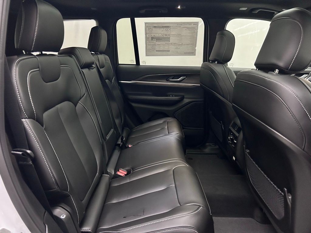 2025 Jeep Grand Cherokee Limited Portland OR