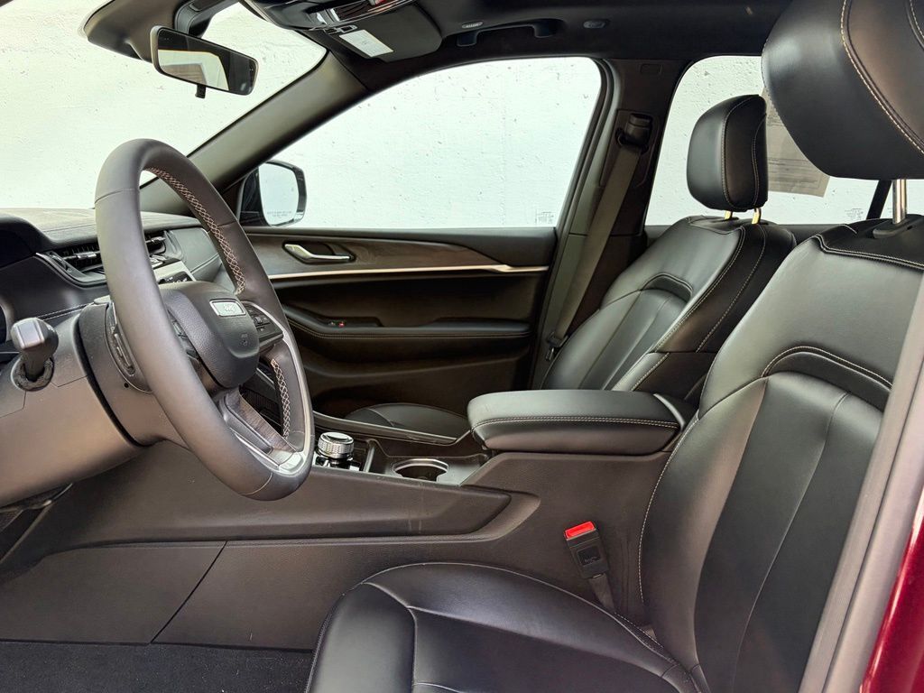 2025 Jeep Grand Cherokee Limited Portland OR
