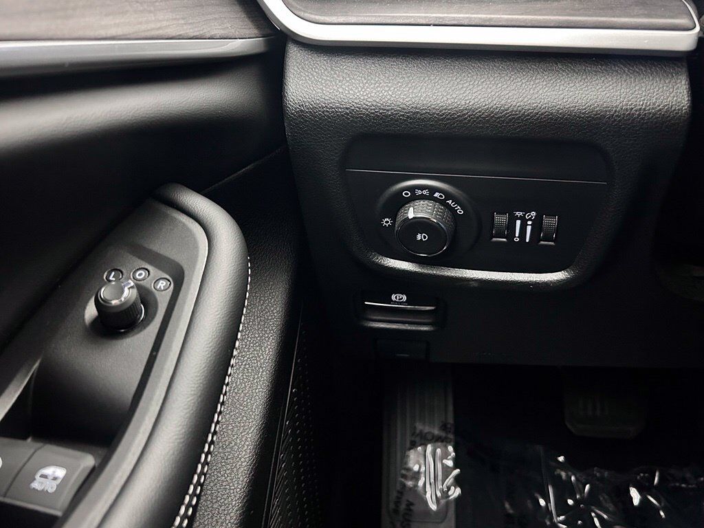 2025 Jeep Grand Cherokee Limited Portland OR