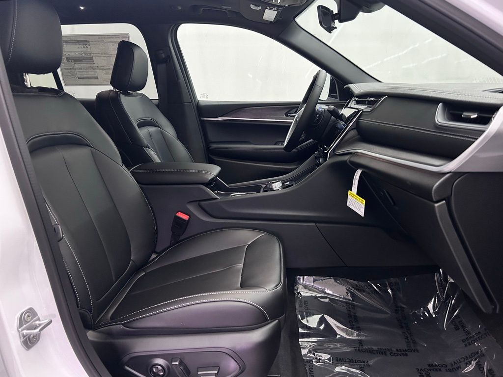 2025 Jeep Grand Cherokee Limited Portland OR