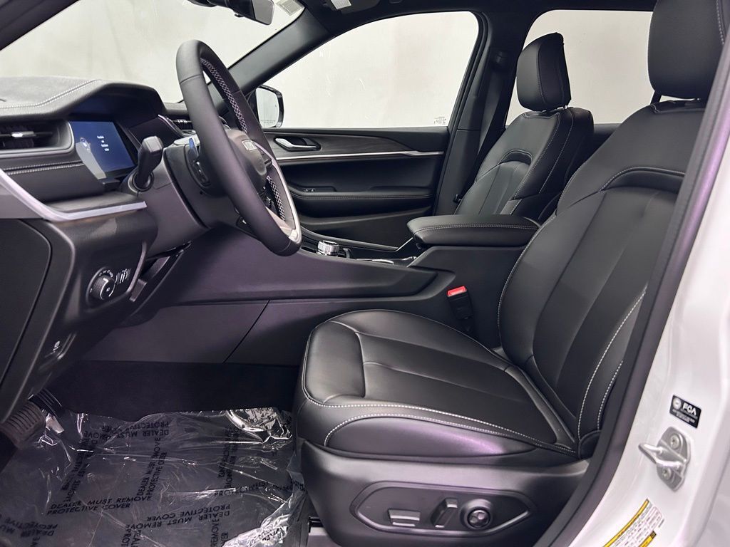 2025 Jeep Grand Cherokee Limited Portland OR