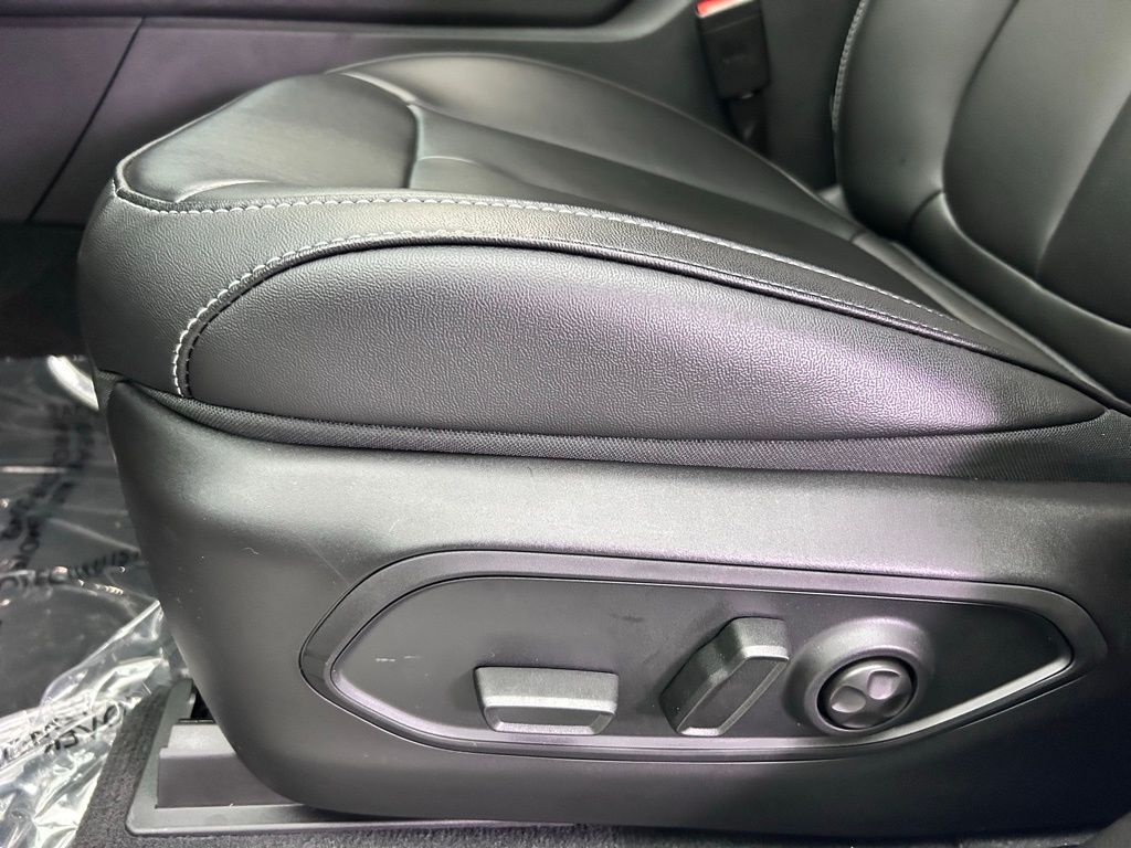 2025 Jeep Grand Cherokee Limited Portland OR