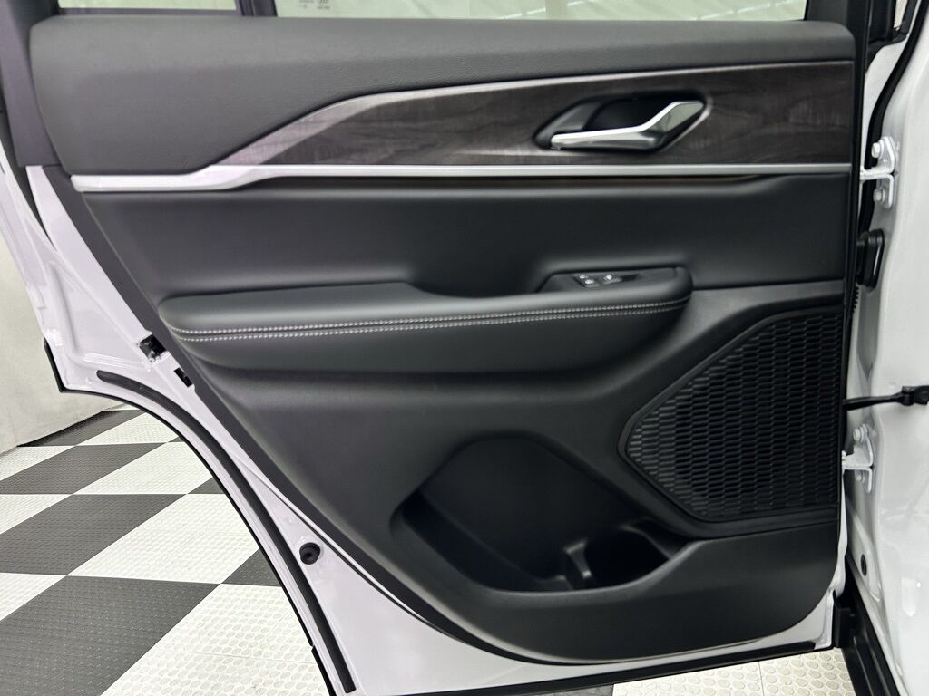 2025 Jeep Grand Cherokee Limited Portland OR