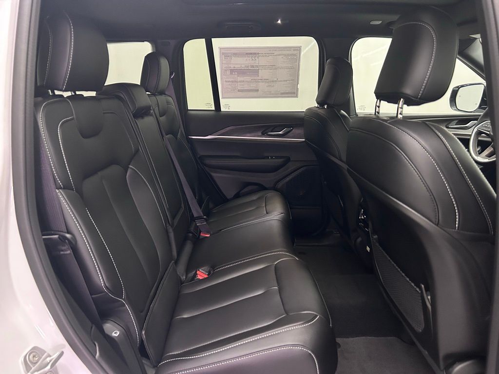 2025 Jeep Grand Cherokee Limited Portland OR