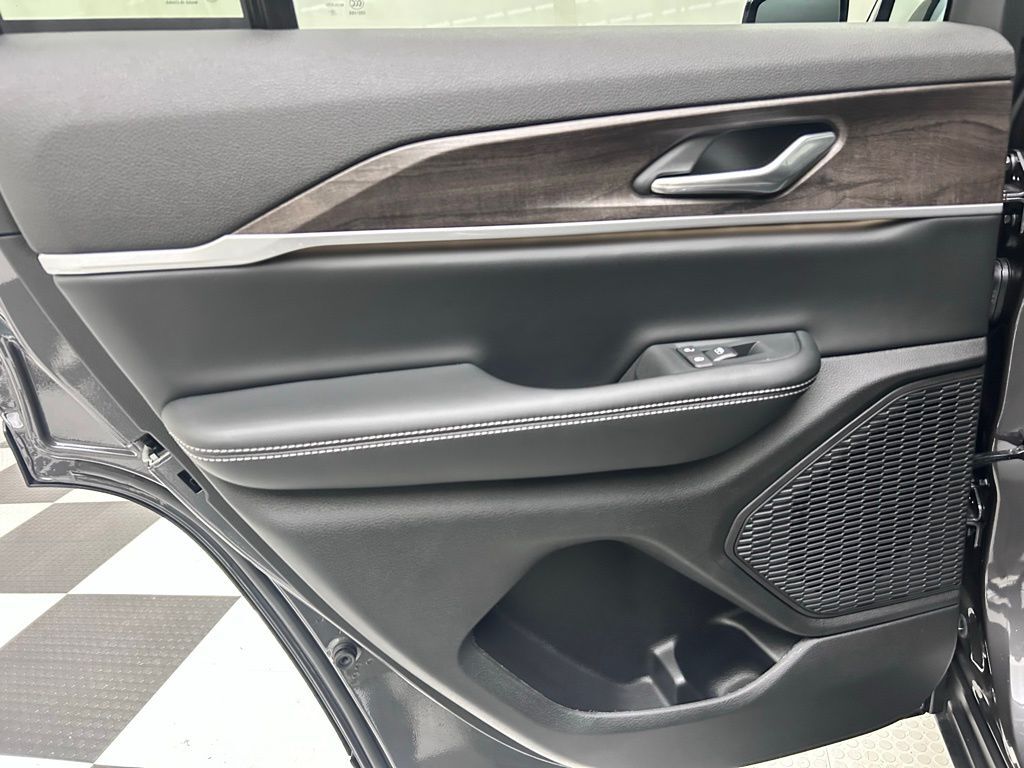 2025 Jeep Grand Cherokee Limited Portland OR