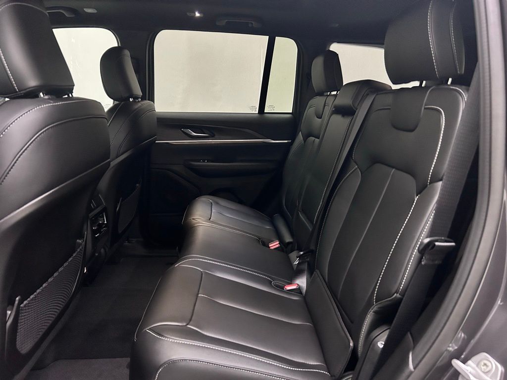 2025 Jeep Grand Cherokee Limited Portland OR