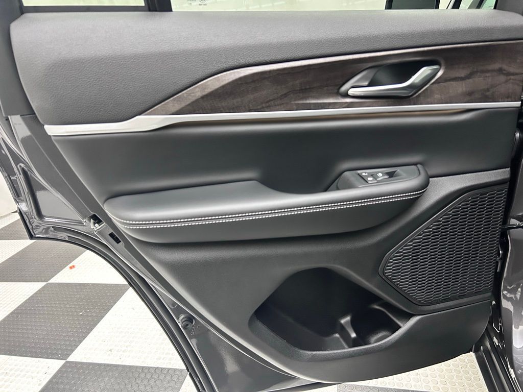 2025 Jeep Grand Cherokee Limited Portland OR