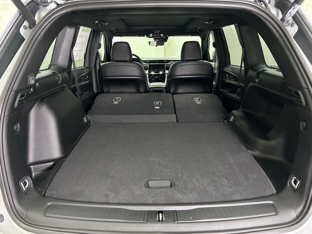 2025 Jeep Grand Cherokee Limited Portland OR