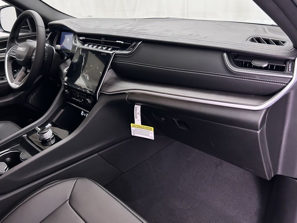 2025 Jeep Grand Cherokee Limited Portland OR