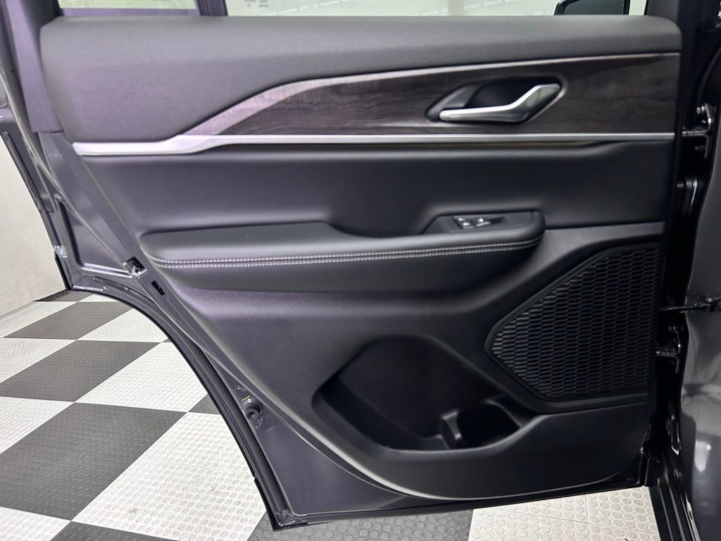 2025 Jeep Grand Cherokee Limited Portland OR