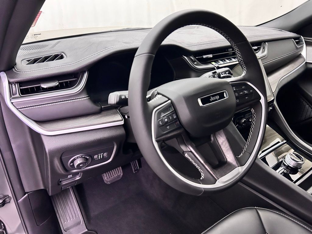 2025 Jeep Grand Cherokee Limited Portland OR