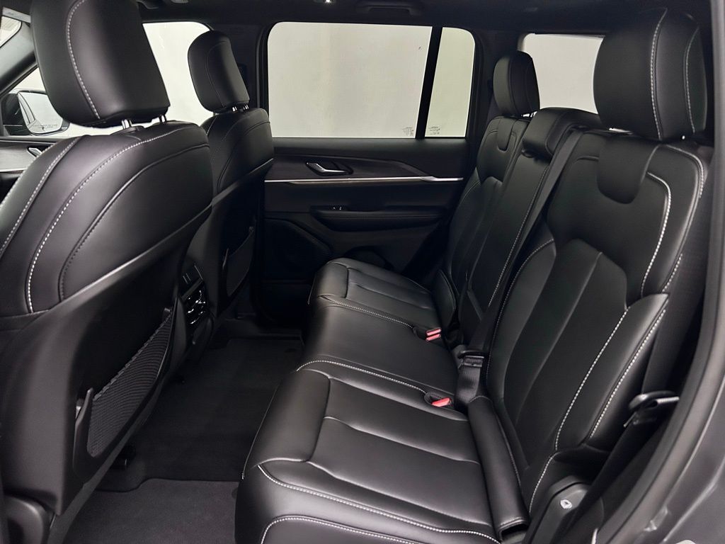 2025 Jeep Grand Cherokee Limited Portland OR