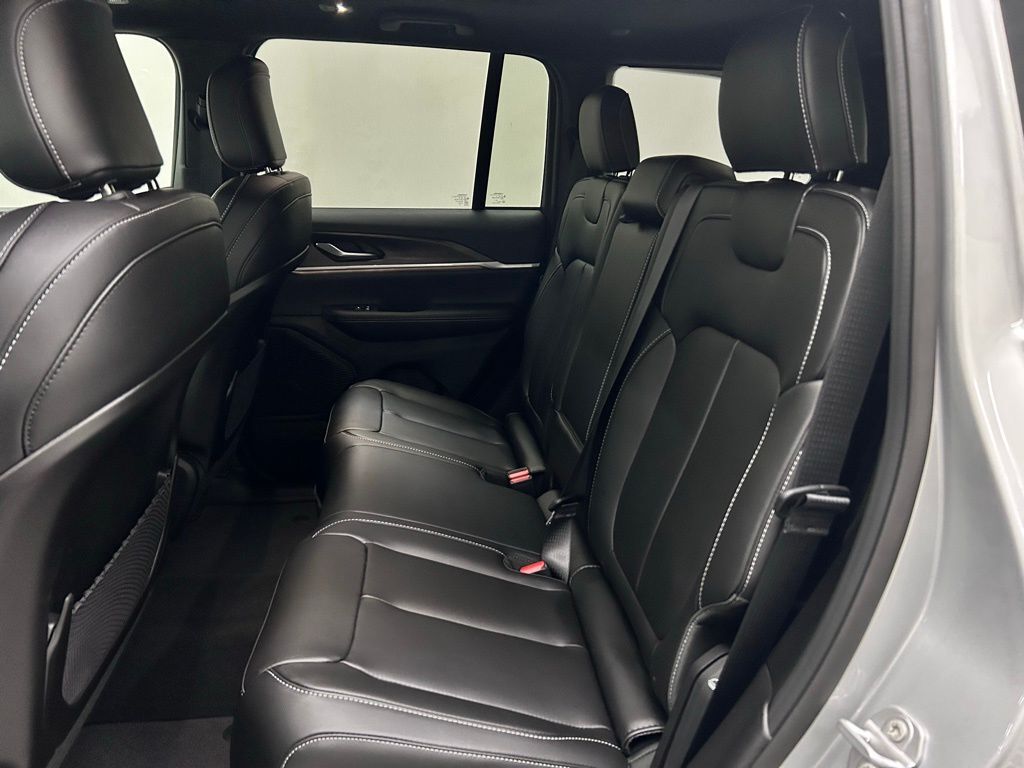 2025 Jeep Grand Cherokee Limited Portland OR