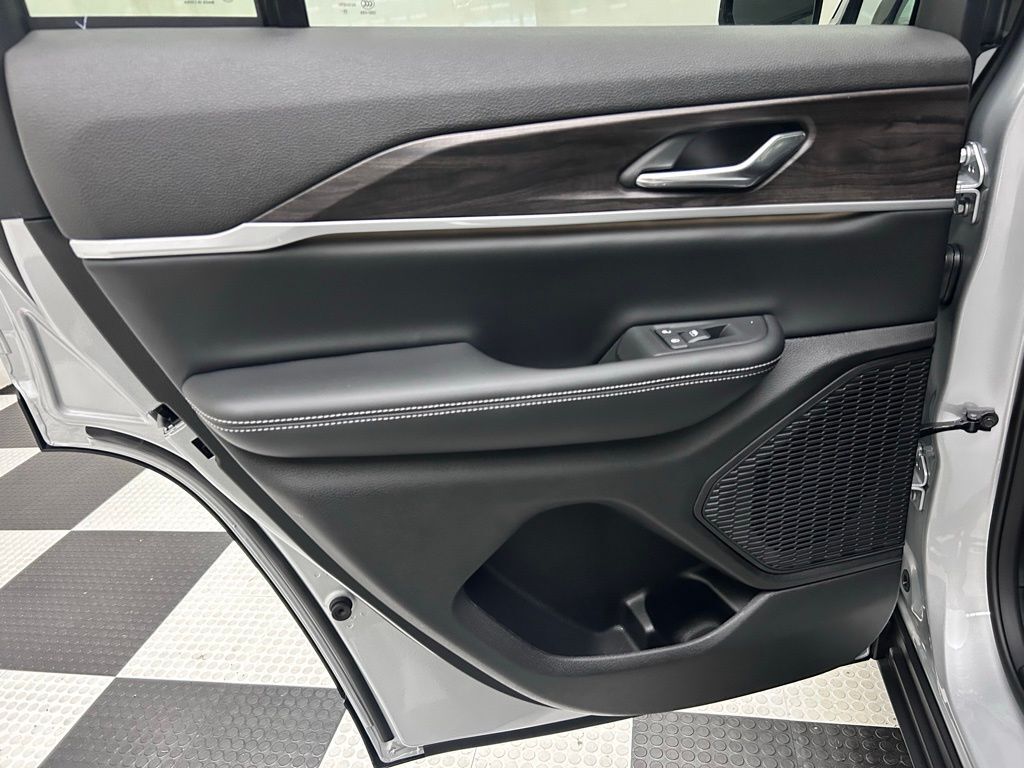 2025 Jeep Grand Cherokee Limited Portland OR