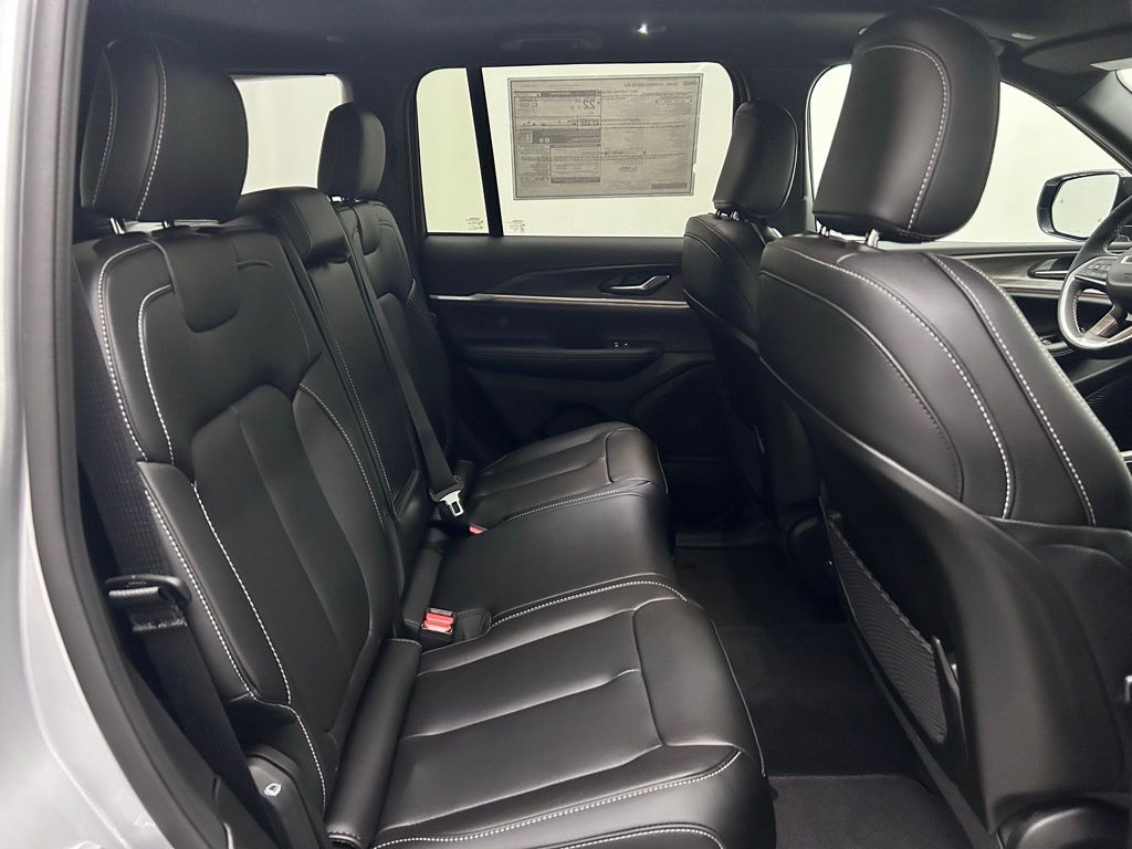 2025 Jeep Grand Cherokee Limited Portland OR