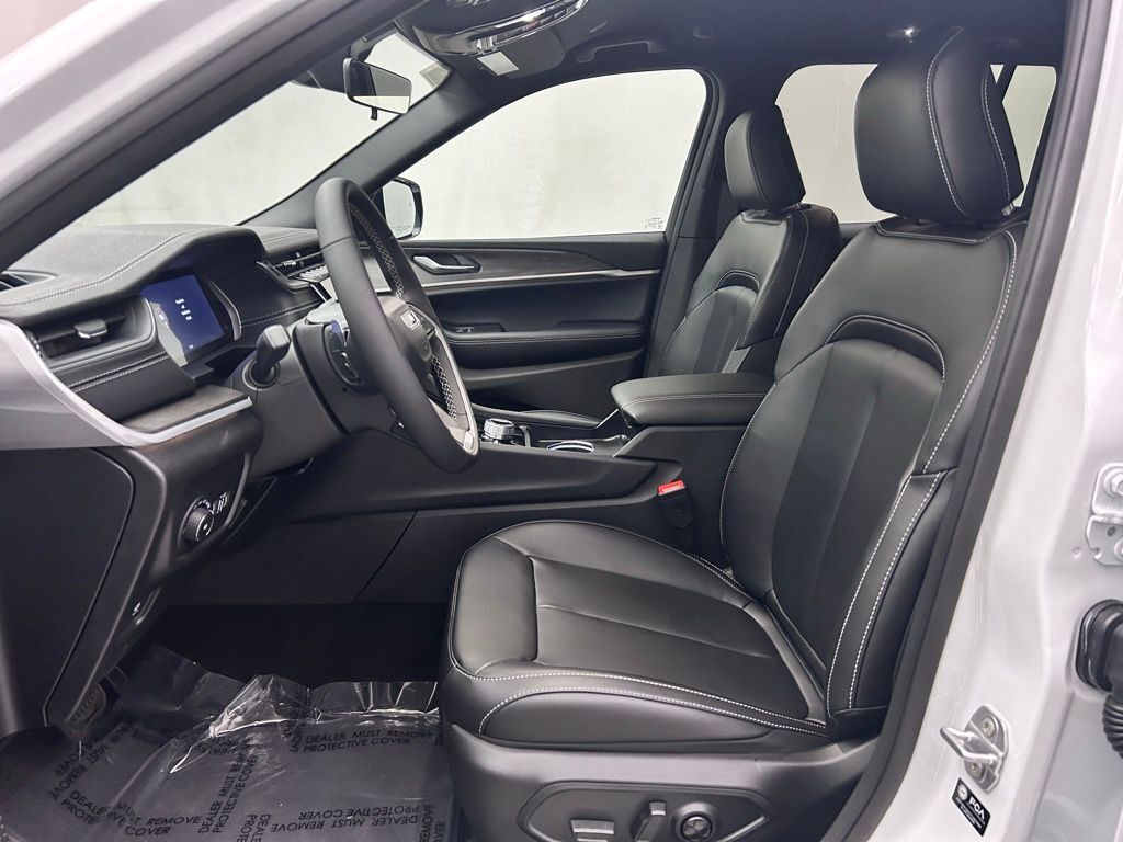 2025 Jeep Grand Cherokee Limited Portland OR