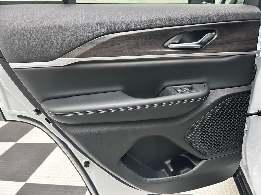 2025 Jeep Grand Cherokee Limited Portland OR