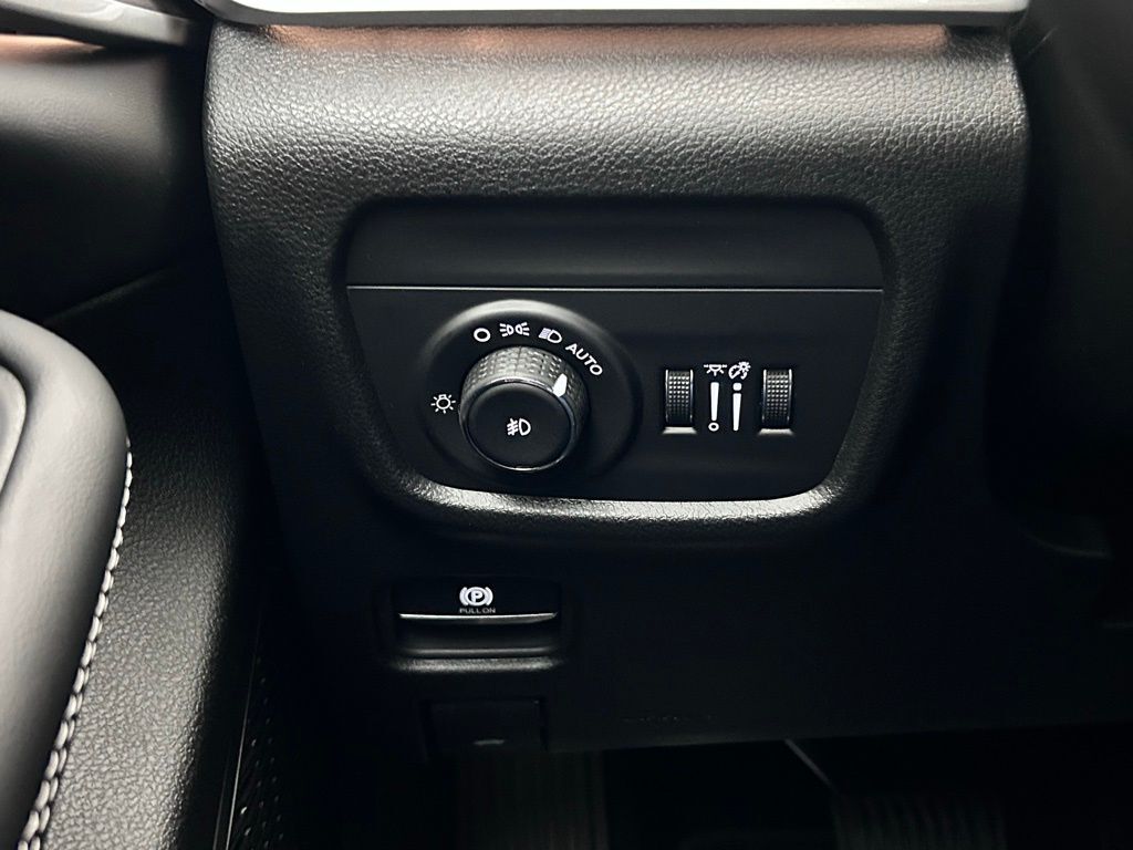 2025 Jeep Grand Cherokee Limited Portland OR