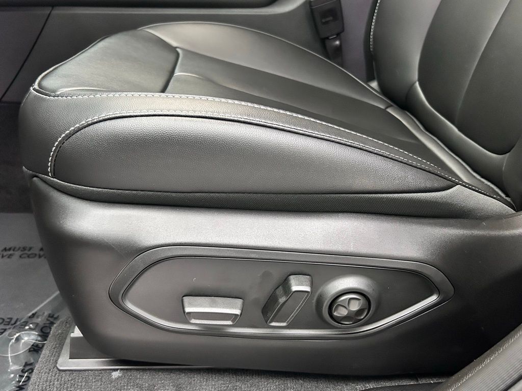 2025 Jeep Grand Cherokee Limited Portland OR