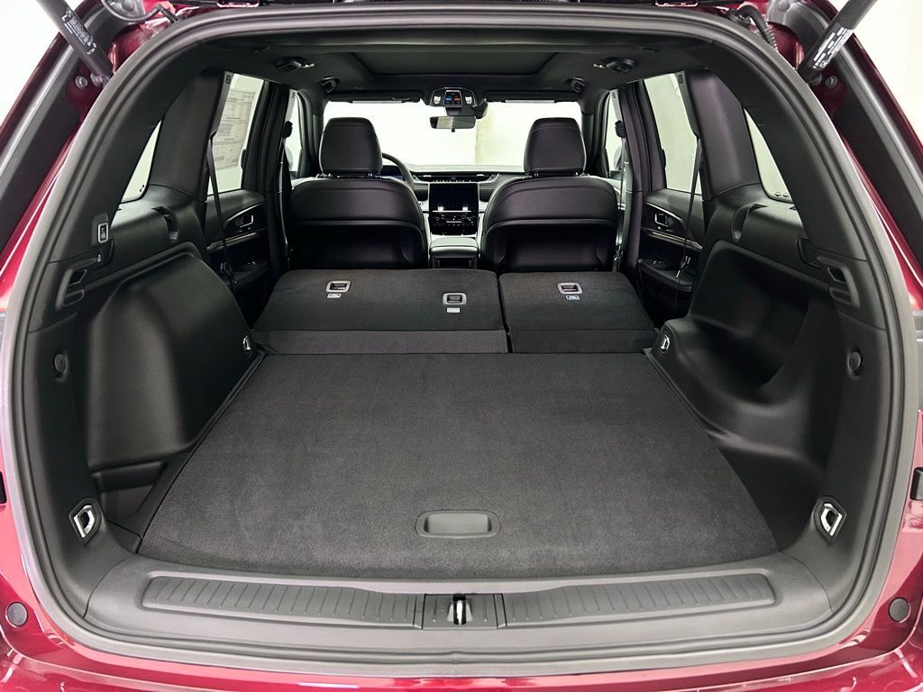 2025 Jeep Grand Cherokee Limited Portland OR